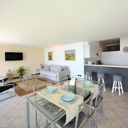 Apartment Holiway Larianella Vercana